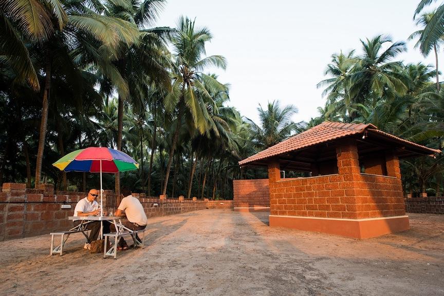 Mango Village Resort Guhāgar Exteriör bild